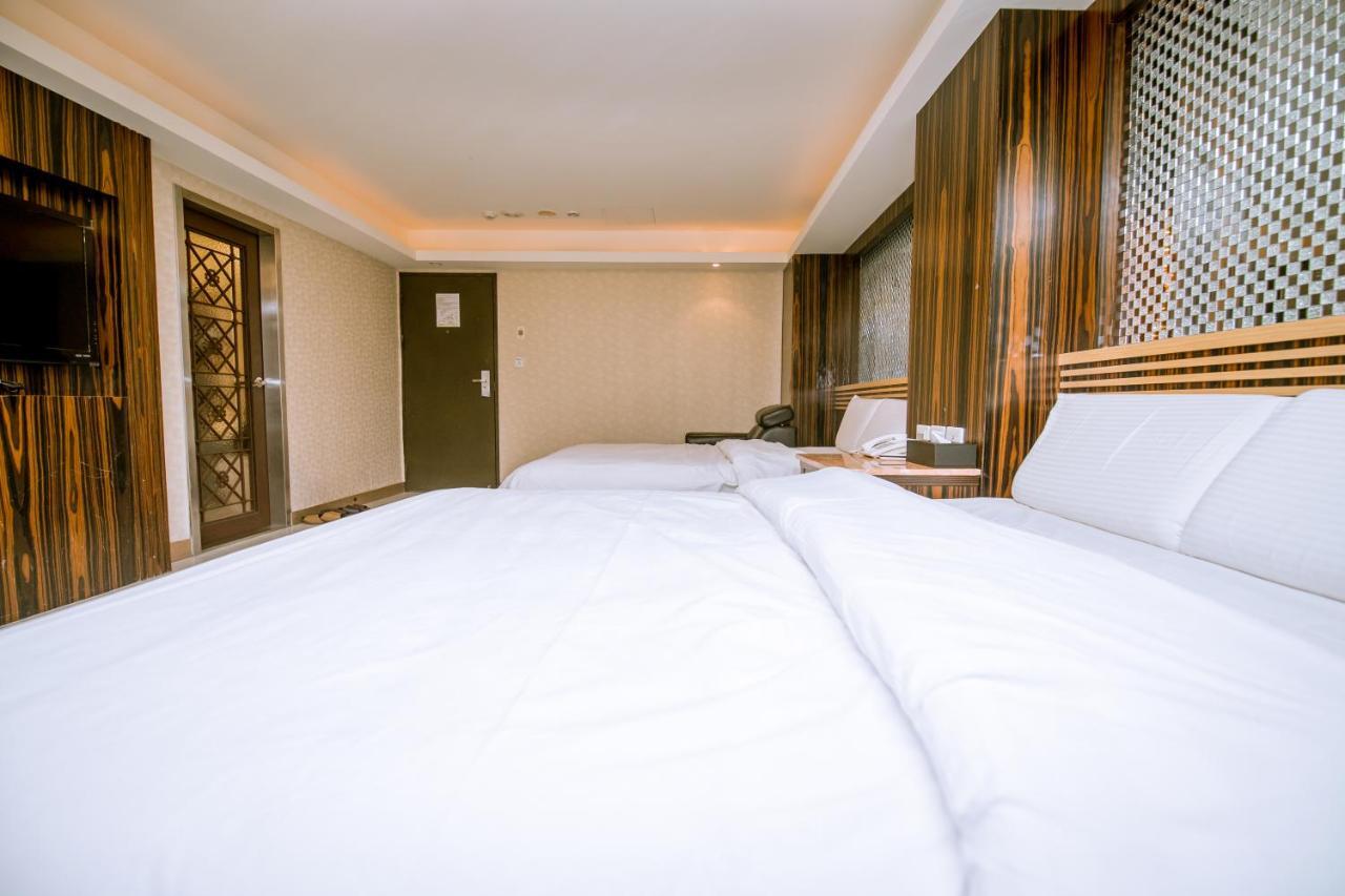 Guide Hotel Taipei Xinyi Exteriör bild